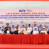 Chủ đầu tư cùng các nhà thầu ký kết thi đua rút ngắn tiến độ dự án Nhà ga T3-Cảng Hàng không Quốc tế Tân Sơn Nhất. (Ảnh: Tiến Lực/TTXVN)