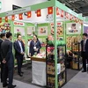 Gian hàng giới thiệu sản phẩm của Việt Nam tại hội chợ. (Ảnh: Phong Hà/TTXVN)