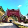 Cửa khẩu Quốc tế Cha Lo nơi được xem là khu vực kinh tế động lực của tỉnh Quảng Bình, là đầu mối trung chuyển, trung tâm xuất nhập khẩu hàng hóa và dịch vụ của Việt Nam với các nước Lào, Thái Lan... (Ảnh: Thành Luân/TTXVN phát)
