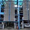 Mỗi lái xe chỉ mất 2-3 phút để đưa xe di chuyển vào trong cũng như ra ngoài bãi đỗ tại các bãi đỗ xe thông minh. (Ảnh: Tuấn Anh/TTXVN)