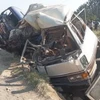 Hiện trường vụ tai nạn ở vùng cao nguyên Mbeya, miền Nam Tanzania ngày 5/6. (Ảnh: SADDAM SADICK/TTXVN)