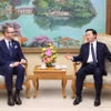 Phó Thủ tướng Trần Hồng Hà tiếp ông Andreas Carlson, Bộ trưởng Cơ sở hạ tầng và Nhà ở Thụy Điển. (Ảnh: Văn Điệp/TTXVN)