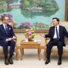Phó Thủ tướng Trần Hồng Hà tiếp ông Andreas Carlson, Bộ trưởng Cơ sở hạ tầng và Nhà ở Thụy Điển. (Ảnh: Văn Điệp/TTXVN)