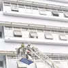 Lực lượng cứu hộ sử dụng nhiều thiết bị hiện đại để tiếp cận bệnh nhân nhưng không thành. (Nguồn: Báo Bắc Kạn)