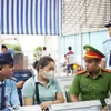 Công an quận 5 đến làm việc tại Bệnh viện Chợ Rẫy để điều tra về vụ việc. (Ảnh: BVCC.)