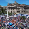 Hàng nghìn người đã tập trung trước Phủ Tổng thống và tuần hành ở trung tâm thủ đô Buenos Aires. (Nguồn: Buenos Aires Times)