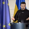 Tổng thống Ukraine Volodymyr Zelensky trong cuộc họp báo ở Berlin, Đức. (Ảnh: AFP/TTXVN)