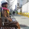 Bức tượng ''phụ nữ mua vui'' dựng bên ngoài Lãnh sự quán Nhật Bản ở thành phố Busan, miền Nam Hàn Quốc. (Nguồn: AFP/TTXVN) 