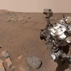 Xe tự hành Perseverance làm nhiệm vụ trên bề mặt Sao Hỏa ngày 10/9/2021. (Ảnh: AFP/TTXVN)