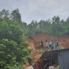 Sạt lở đất làm sập tường ở Vĩnh Phúc, 2 người thương vong