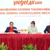 Đoàn chủ tịch Đại hội cổ đông Vietjet. (Ảnh: PV/Vietnam+)