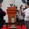 Ông Ferdinand Marcos Jr (thứ 2, phải) tuyên thệ nhậm chức Tổng thống Philippines tại thủ đô Manila, ngày 30/6/2022. (Ảnh: AFP/TTXVN)