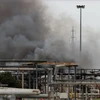 Đám khói bốc lên sau vụ hỏa hoạn tại cơ sở của công ty ENI ở Calenzano, gần Florence. (Nguồn: Shutterstock)