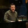 Tổng thống Ukraine Volodymyr Zelensky phát biểu tại Khóa họp thứ 78 Đại hội đồng Liên hợp quốc ở New York (Mỹ). (Ảnh: AFP/TTXVN)