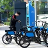 Thí điểm khách đi buýt nhanh BRT Hà Nội được dùng xe máy điện miễn phí