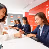 Các chuyên gia khuyến nghị nhà đầu tư nên hướng mục tiêu vào các doanh nghiệp đầu ngành, có nền tảng tài chính vững mạnh. (Ảnh: Vietnam+)