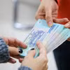 Năm nay, dịp Tết Nguyên đán gần với Tết Dương lịch nên các doanh nghiệp chú trọng đến việc chăm lo Tết Nguyên đán cho người lao động hơn. (Ảnh minh họa: PV/Vietnam+)