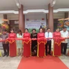 Cắt băng Khánh thành Nhà lưu niệm làng Moncada-Cuba. (Ảnh: Huỳnh Phúc Hậu/TTXVN)