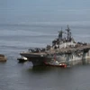 Tàu tấn công đổ bộ USS Boxer của Mỹ cập cảng thành phố Busan, Hàn Quốc, tham gia cuộc tập trận chung Mỹ-Hàn, ngày 26/8/2024. (Ảnh: YONHAP/TTXVN)