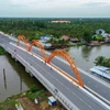 Cầu Tây Đô bắc qua sông Cần Thơ có vốn đầu tư hơn 225 tỷ đồng. (Ảnh: Thanh Liêm/TTXVN)