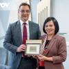 Đại sứ Việt Nam tại Hungary Nguyễn Thị Bích Thảo gặp Thị trưởng thành phố Debrecen László Papp. (Nguồn: VOV)