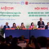 Đoàn Chủ tịch Hội nghị hữu nghị hai nước Việt Nam-Campuchia điều hành hội nghị. (Ảnh: Giang Phương/TTXVN) 