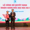 Ông Nguyễn Ngọc Vũ (bên trái) tiếp tục giữ chức Giám đốc Đại học Đà Nẵng. (Ảnh: Trần Lê Lâm/TTXVN)