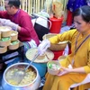 Bún bò Huế được giới thiệu tại Lễ hội 100 món Ẩm thực đường phố Huế năm 2022. (Ảnh: Tường Vi/ TTXVN)