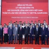 Chủ tịch nước Tô Lâm với cán bộ, nhân viên Công ty Viettel Cambodia (Metfone). (Ảnh: Nhan Sáng/TTXVN)