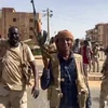 Lực lượng hỗ trợ nhanh (RSF) bán quân sự được triển khai tại thủ đô Khartoum, Sudan ngày 23/4/2023. (Ảnh: AFP/TTXVN)