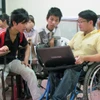 Người khuyết tật ở huyện Thăng Bình, tỉnh Quảng Nam được hỗ trợ nghề nghiệp từ Dự án “Hãy nắm tay Tôi” giai đoạn 2018-2021. (Ảnh: TTXVN phát)