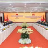 Bộ trưởng Quốc phòng Phan Văn Giang hội đàm với Bộ trưởng Quốc phòng Trung Quốc Đổng Quân. (Ảnh: Trọng Đức/TTXVN)