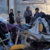 Cảnh đổ nát sau vụ ném bom của Israel tại Deir al-Balah, Dải Gaza, ngày 30/10/2024. (Ảnh: THX/TTXVN)