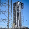 Tên lửa đẩy Atlas V mang theo tàu vũ trụ Starliner được đặt vào bệ phóng ở Trung tâm vũ trụ Kennedy, bang Florida, Mỹ ngày 5/5/2024. (Ảnh: AFP/TTXVN)