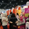 Các gian hàng thực phẩm tại Triển lãm Halal Quốc tế 2023 của Malaysia. (Ảnh: Hằng Linh/TTXVN)