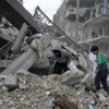 Cảnh đổ nát sau cuộc không kích của Israel xuống thành phố Rafah ở Dải Gaza ngày 22/2/2024. (Ảnh: THX/TTXVN)
