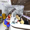 BAC A BANK dành 10.000 tỷ đồng giảm lãi suất cho khách hàng cá nhân chỉ còn 5%. (Ảnh: Vietnam+)