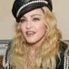 Madonna hoãn chuyến lưu diễn kỷ niệm 40 năm sự nghiệp ca hát