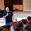 Giảng viên Tây dạy Lịch sử Việt: Điểm độc đáo tại Đại học VinUni