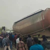 Ấn Độ: Xe khách va chạm xe bồn chở xăng, ít nhất 13 người thiệt mạng