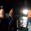 Vùng 4 Hải quân cứu nạn thành công tàu cá cùng 13 ngư dân Bình Định