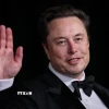 Tỷ phú Elon Musk tới dự một sự kiện tại Los Angeles, California (Mỹ). (Ảnh: AFP/TTXVN)