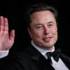 Tỷ phú Elon Musk tới dự một sự kiện tại Los Angeles, California (Mỹ). (Ảnh: AFP/TTXVN)