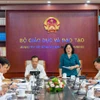 Thứ trưởng Ngô Thị Minh phát biểu tại buổi làm việc. (Ảnh: Bộ GD-ĐT)