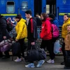Người tị nạn Ukraine trên đường tới các nước châu Âu. (Nguồn: SOPA)