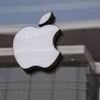 Apple cho phép người dùng EU tải ứng dụng ngoài kho App Store. (Ảnh: AFP/TTXVN)