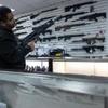 Một cửa hàng bán súng ở Capitol Heights, Maryland, Mỹ. (Ảnh: AFP/TTXVN)