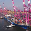 Tàu chở container tại cảng Incheon của Hàn Quốc. (Nguồn: The Korea Herald)