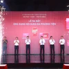 Các đại biểu khai trương ứng dụng nội dung đa phương tiện Hanoi On. (Ảnh: PV/Vietnam+)