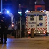 Lực lượng an ninh Pháp gác tại hiện trường vụ nổ súng ở chợ Giáng sinh Strasbourg tối 11/12/2018. (Nguồn: THX/TTXVN)